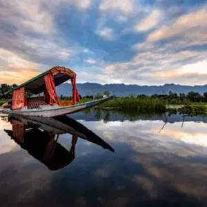 Kashmir Honeymoon Package