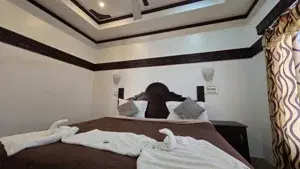 Deluxe Double Bed Room Package