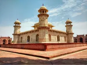 Delhi – Agra    photo 2