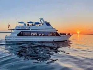 Mandovi Lounge Boat  (Small Yachts)     photo 3