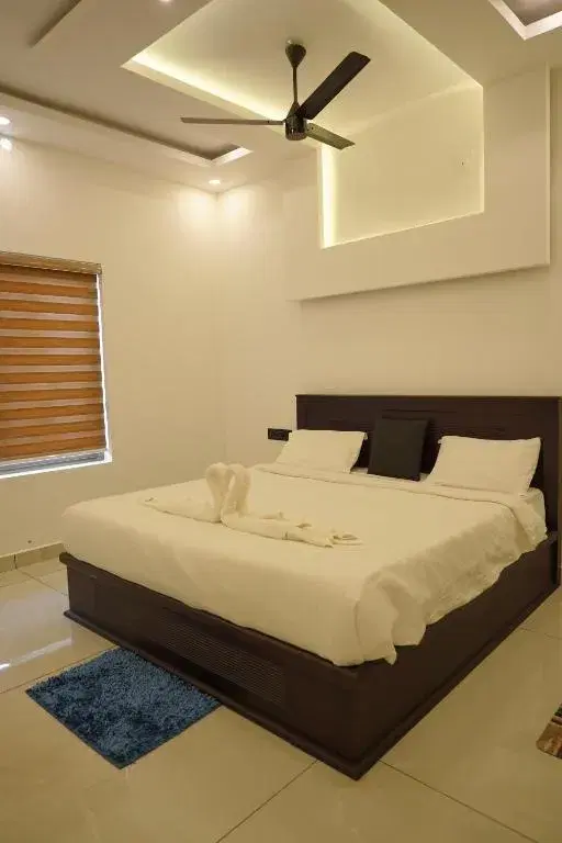 LUXURY VILLA   photo 5