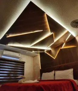 ORIGIN HOUSEBOATS   photo 1
