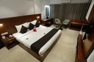 SUITE ROOM