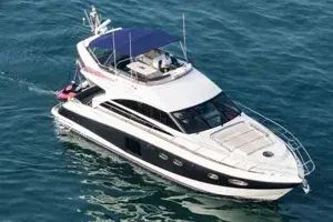 Prestige 36 (Big Yachts)   photo 3