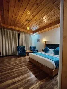 Premium Room with river view and mountain view | Balcony