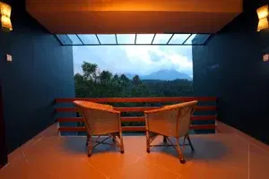 Contemporary Ac Ground Floor Room   photo 4