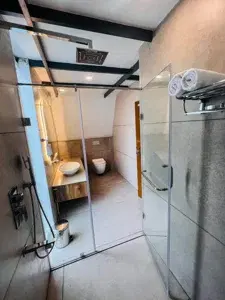 Premium  A frame cottage with balcony   photo 1