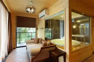 Opulence Lake View Jaccuzzi Suite With Balcony