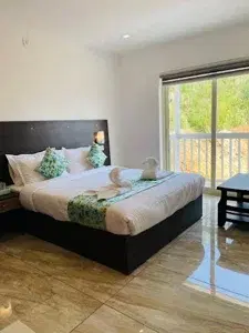 SKYLARK HOLIDAYS   photo 2