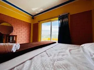 BLUE CALM LEISURE SPACIOUS