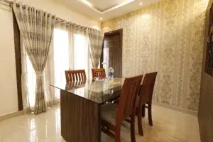 DELUXE DOUBLE BED ROOM