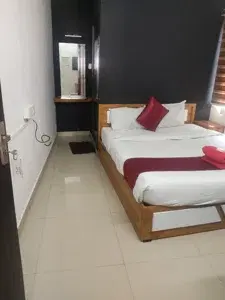  Single Non A /C Rooms   photo 3