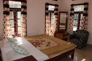 NON AC STANDARD ROOM   photo 2