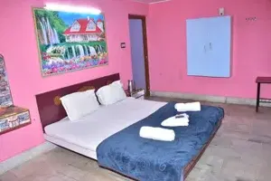 Double Bed   photo 4